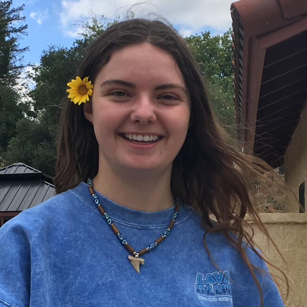 Meet your Posher, Michaela